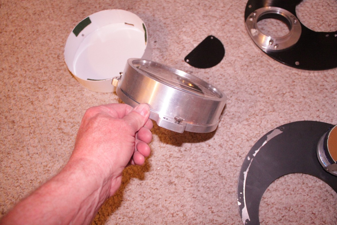 F6 first folding mirror mount
